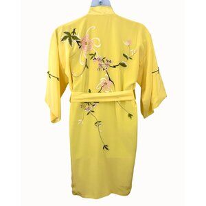 GORGEOUS VINTAGE BRIGHT YELLOW FLORAL EMBROIDERED KIMONO ROBE W/ BELT FROM JAPAN